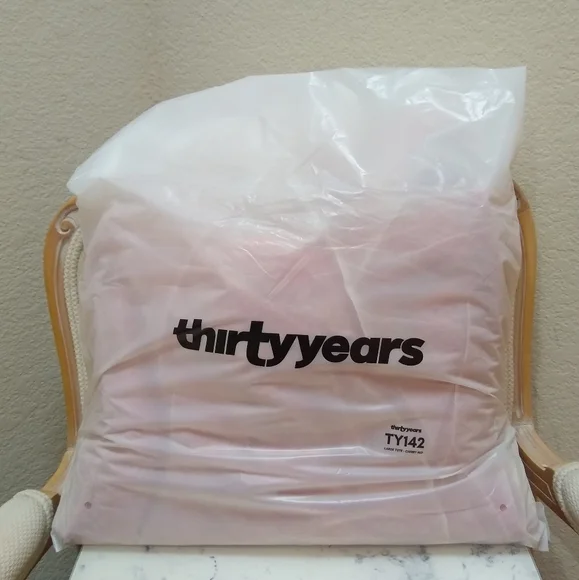 Thirty Years Drift Tote Cherry Red - Picture 7 of 8